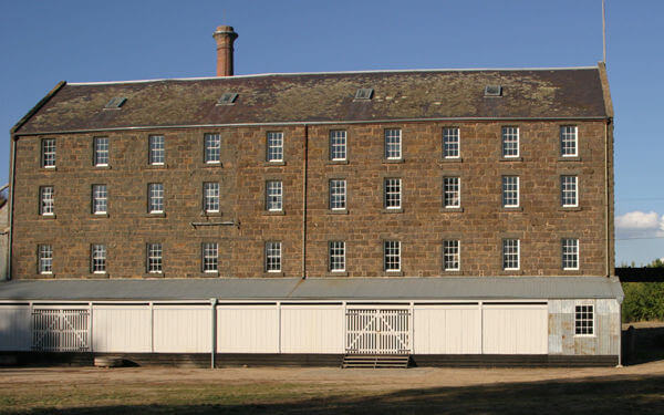 Andersons Mill west