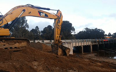 Earthworks & Machinery Contractors